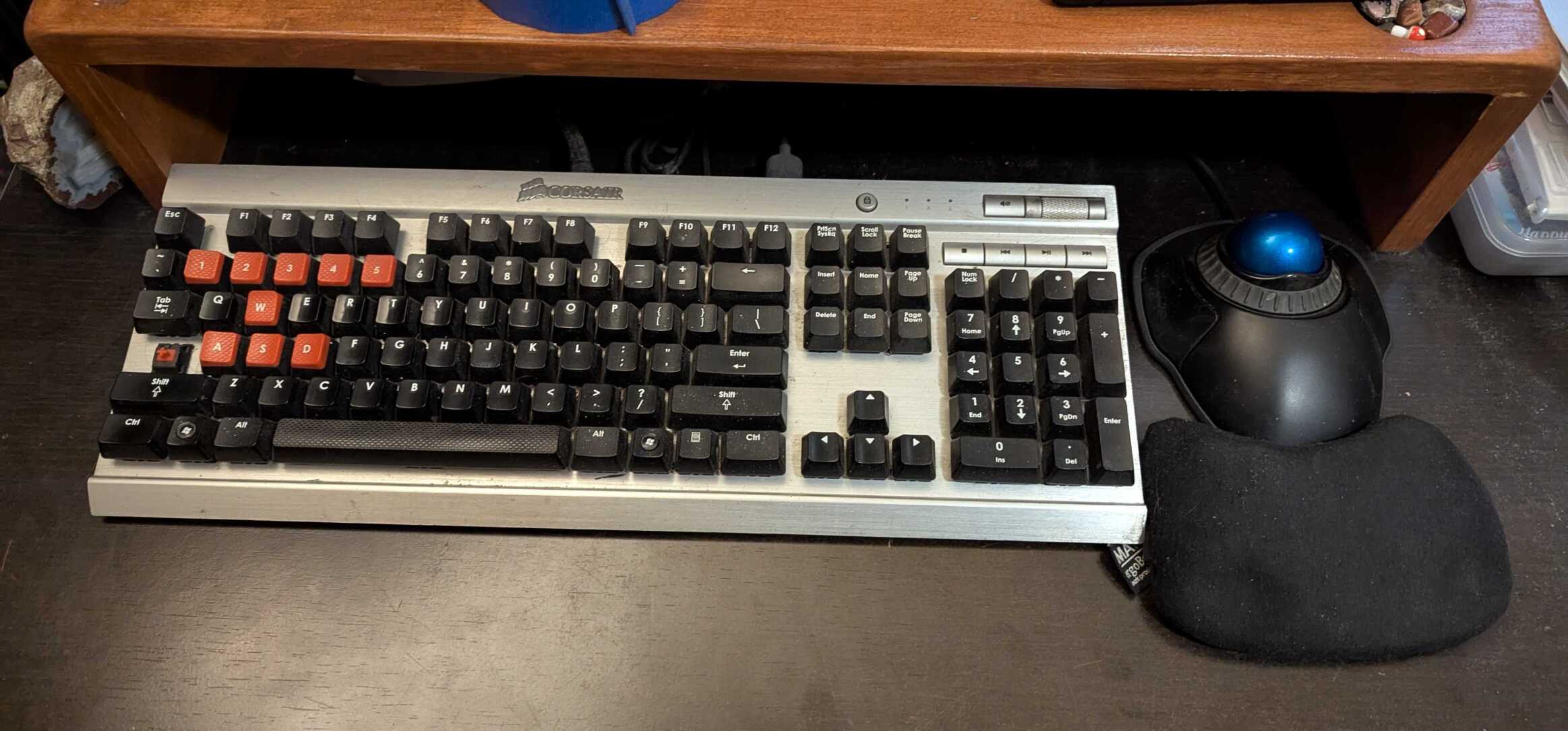 Corsair K60 2025-11-02 h2TrT-s1600