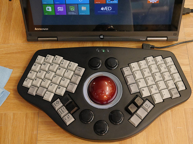 keyboard trackball planet6  Kurt Plubell 25273