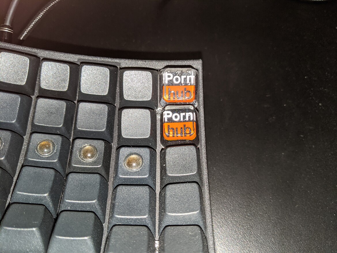 pornhub keycap 2021-07-16-s1000