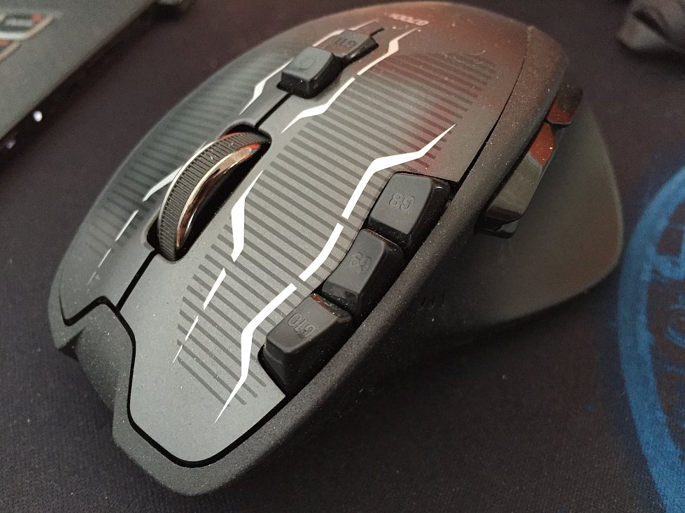 Logitech G700s mouse 5