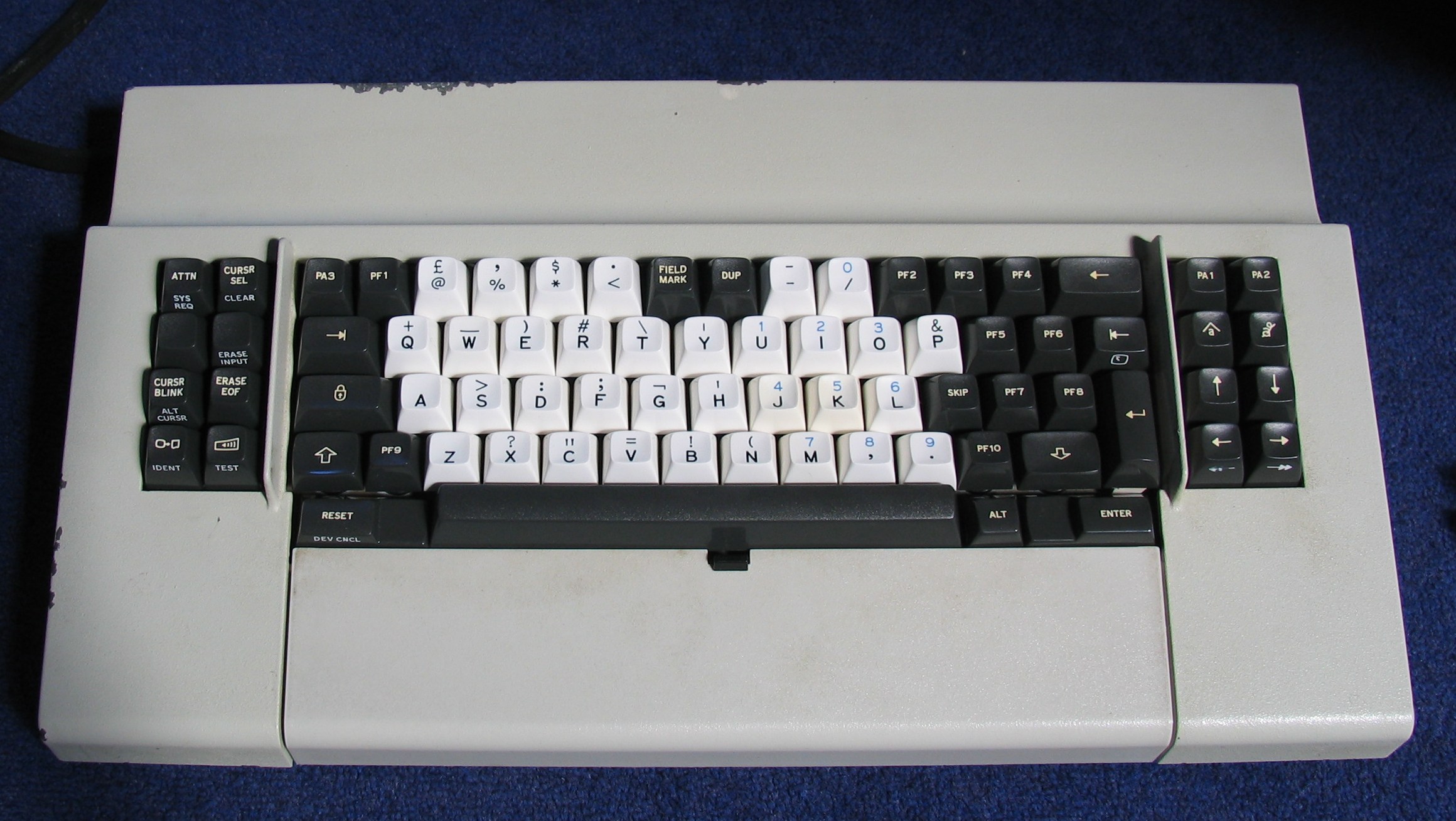 IBM 3276 keyboard sdCCp
