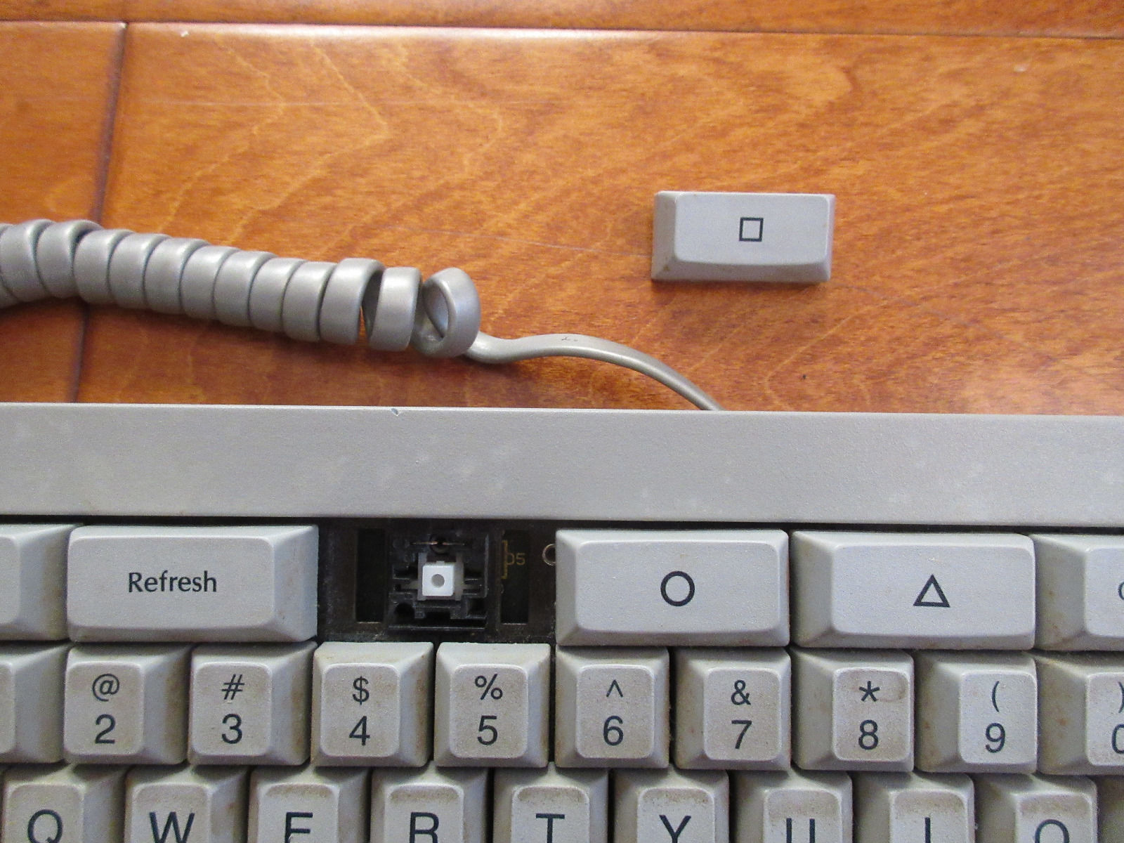 Symbolics pn 365407  ITW switch cfc7c