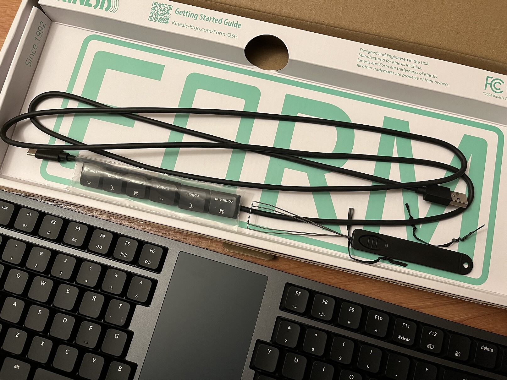 Kinesis Form Keyboard box 0411-s40